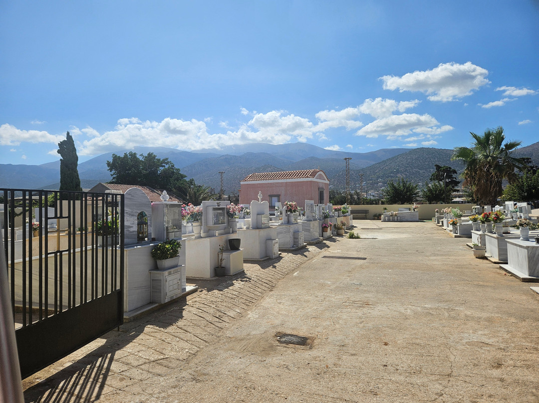 Cretan Tuk Tuk Tours-Piskopiano必去景点