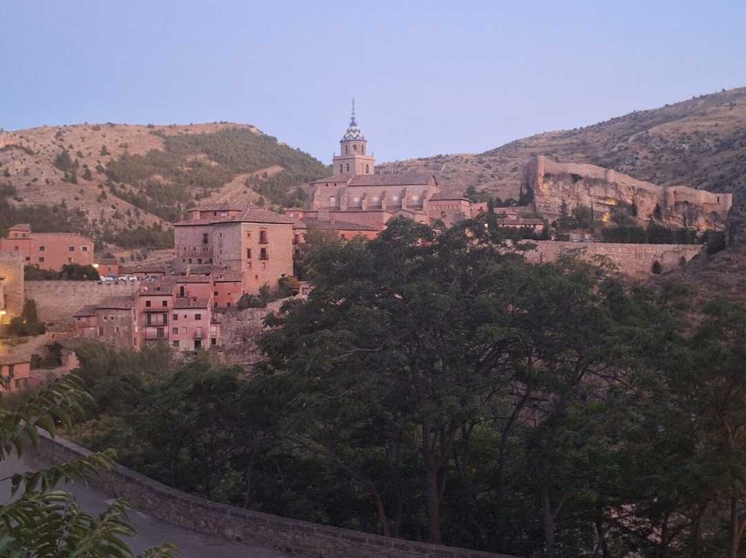 瓦尔德维卡酒店主图