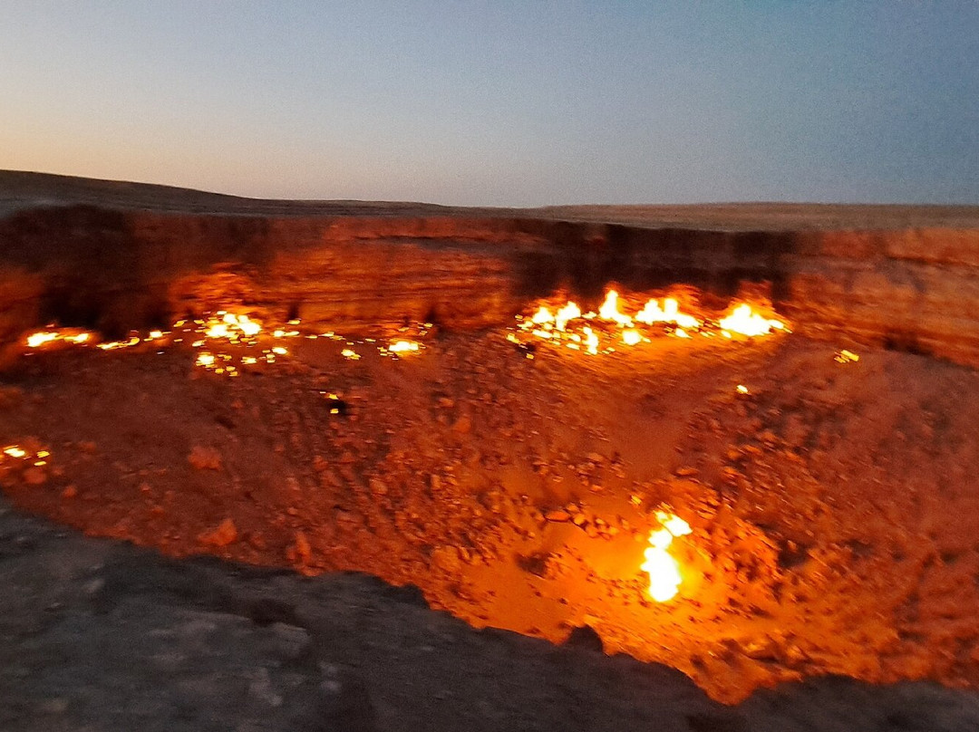 Darvaza Gas Crater-Darvaza必去景点