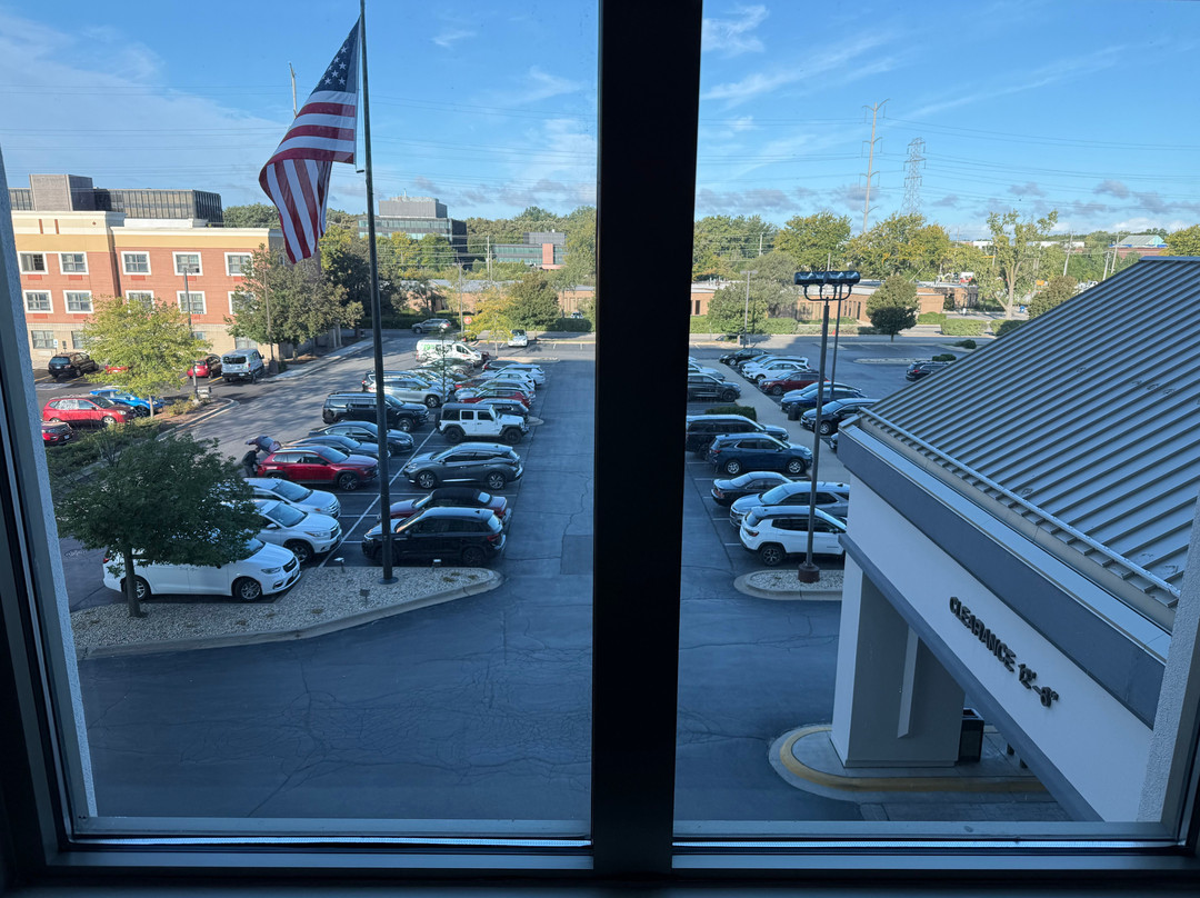 芝加哥北岸希尔顿旅馆&套房酒店主图