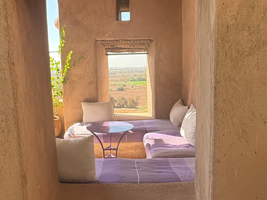 卡拉万瑟拉酒店主图