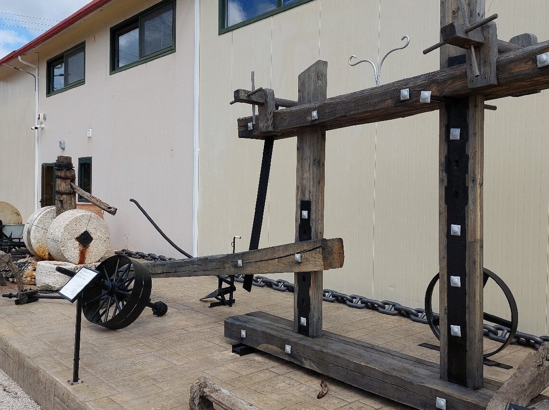 Aristeon Ecological Olive Press-Lithakia必去景点