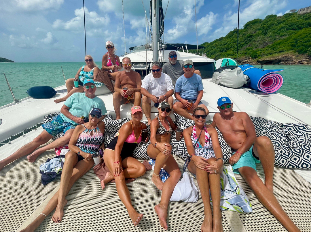 Catamaran Sailing Antigua-Jolly Harbour必去景点