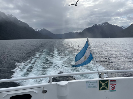 Lago Nahuel Huapi-圣卡洛斯-德巴里洛切必去景点