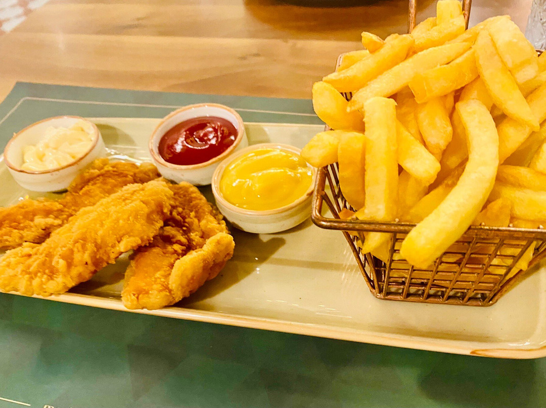 Moda Cafe & Restaurant