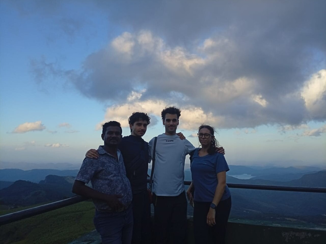 Sri Lankan Personal Drivers-科伦坡必去景点