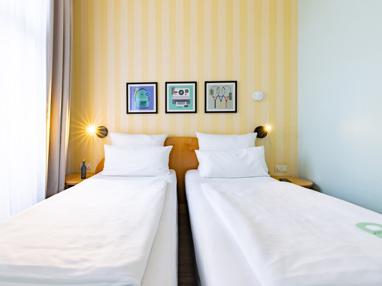 柏林克洛普里浪漫酒店主图