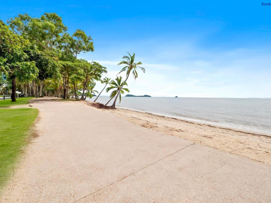 Clifton Beach Holiday Villas