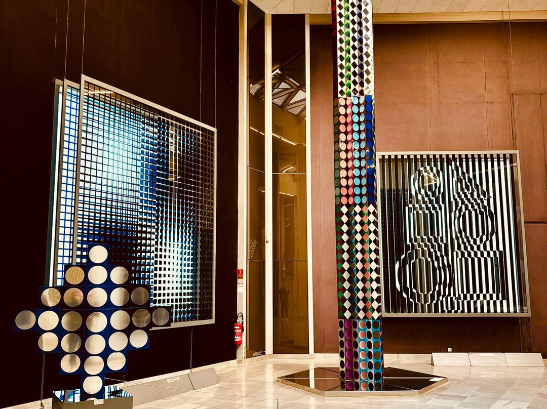 Fondation Vasarely-普罗旺斯必去景点