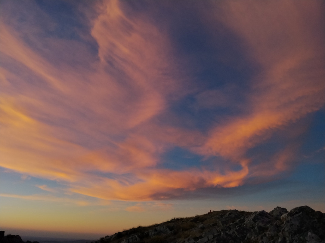 Cerro Tres Picos-本塔纳山脉必去景点