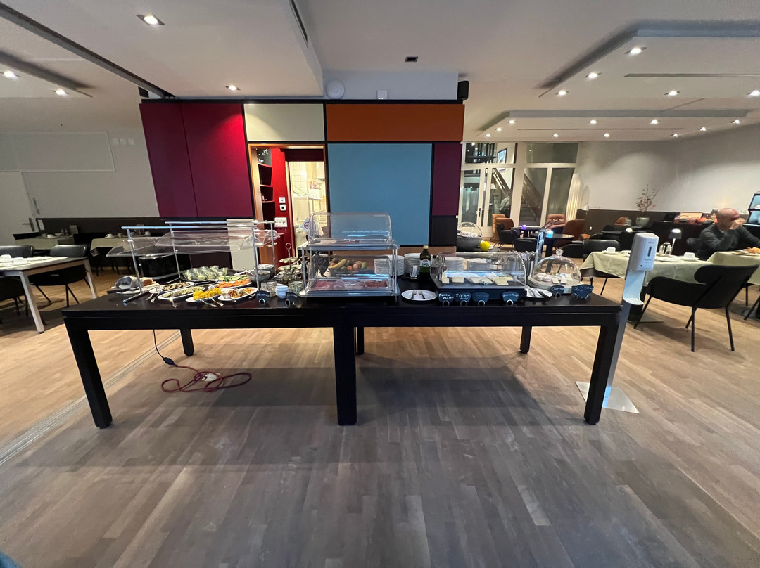 斯坦恩斯坎泽城市酒店主图