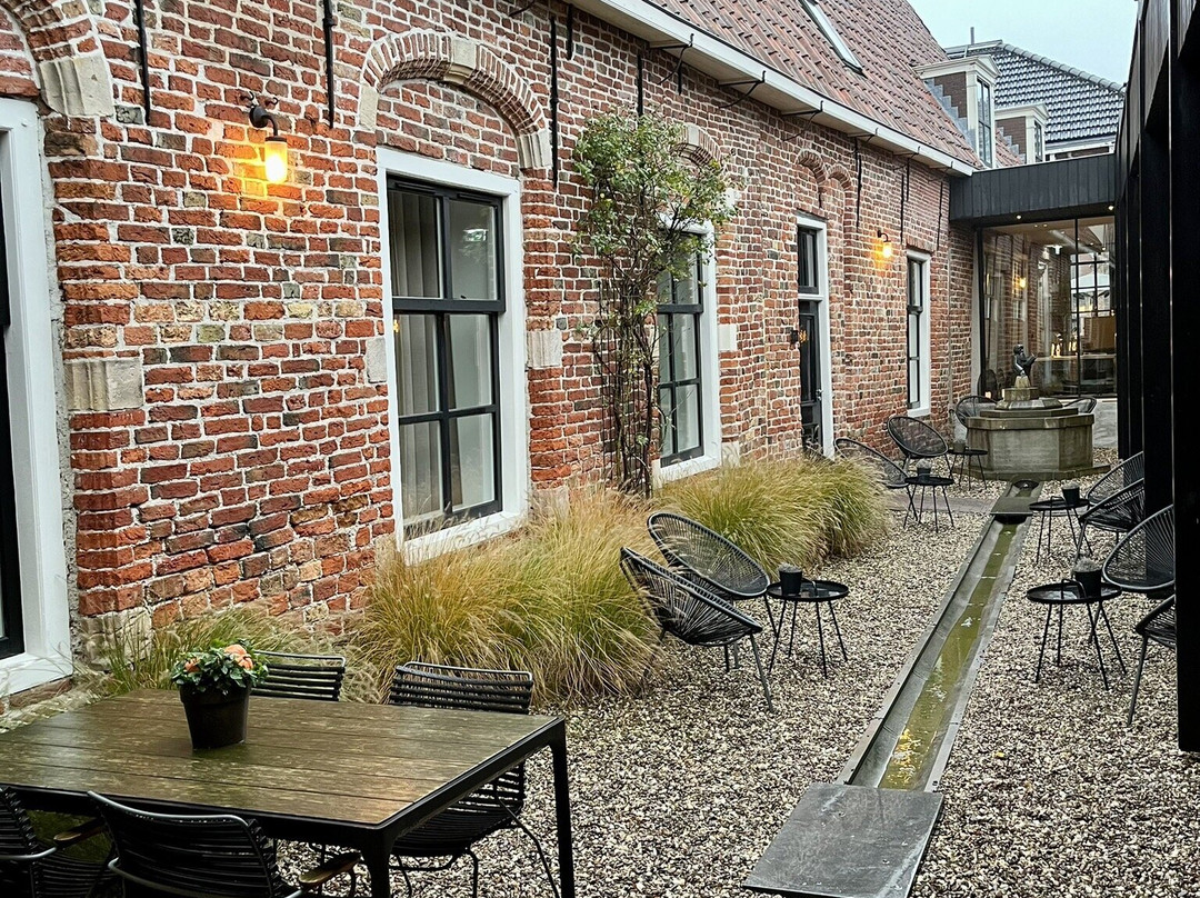 多库姆修道院主图