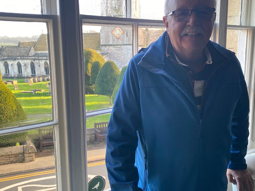 The Falcon Painswick主图