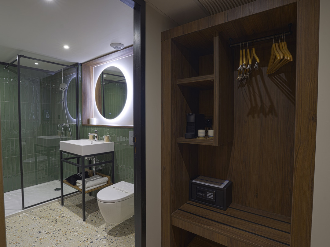 基里亚德蒙佩里尔苏德拉特酒店主图