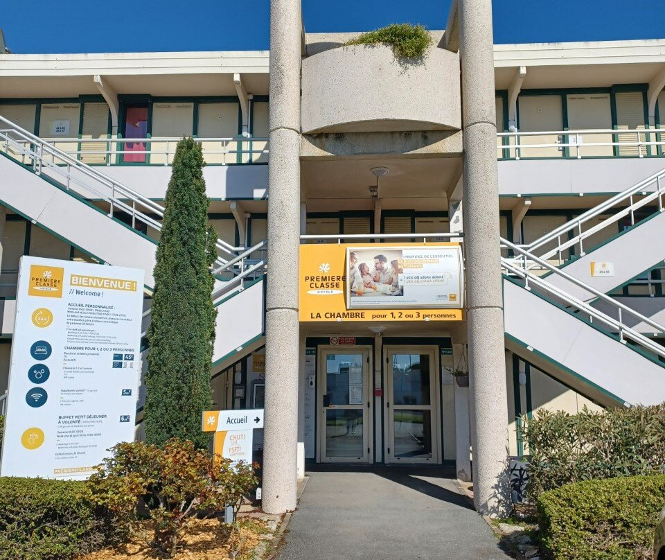 南拉罗谢尔 - 安格林斯普瑞米尔经典酒店主图