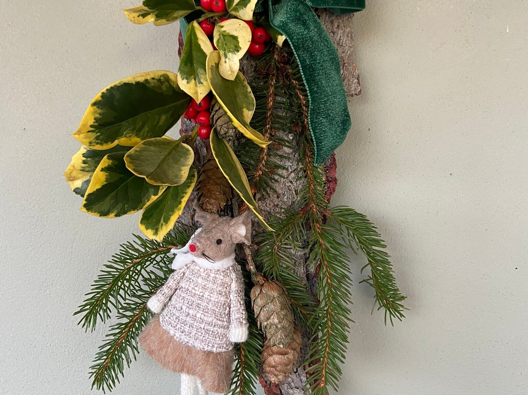 The Crown & Garter主图