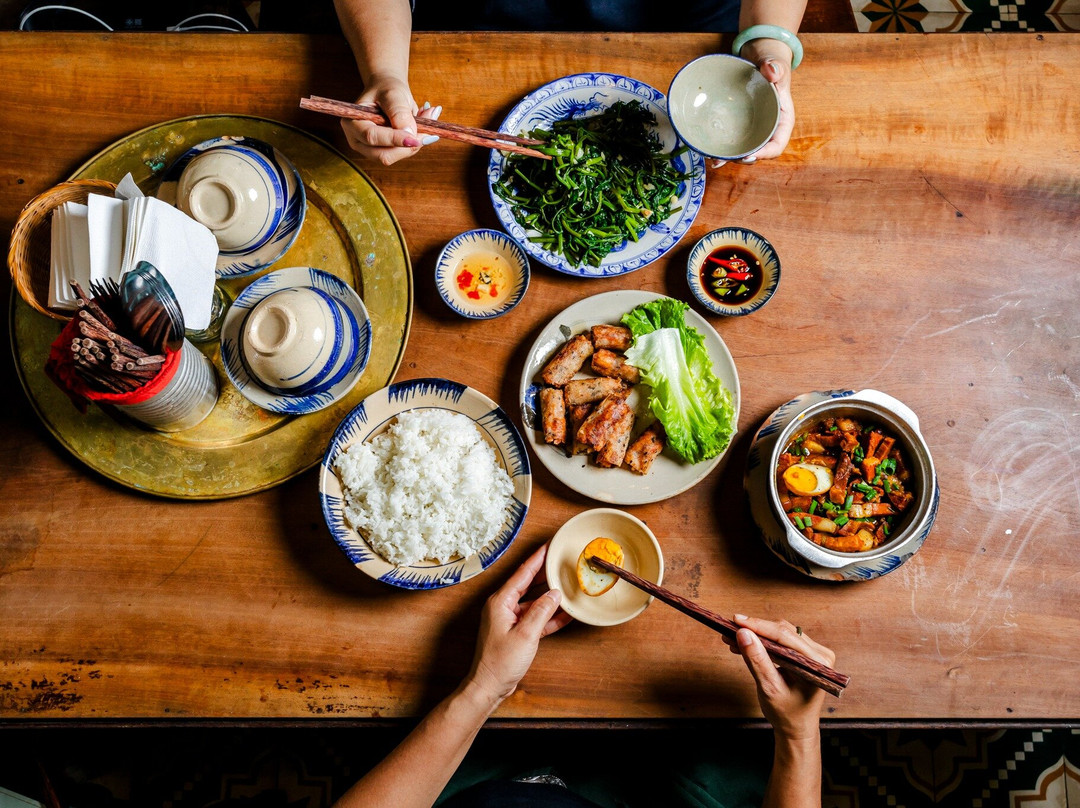 A Chef's Tour (Da Nang)