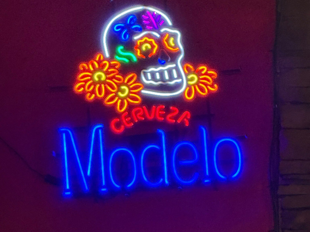 Burrito Loco Cantina & Grill主图