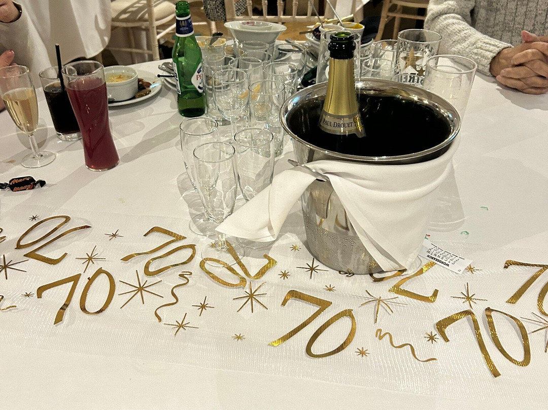 公园别墅酒店主图