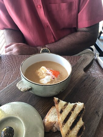 罗达艾尔布斯坦酒店主图