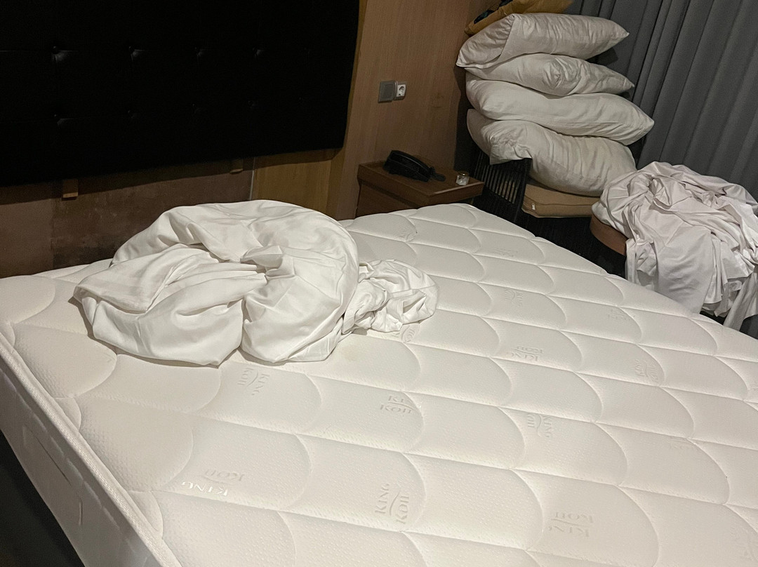 Raja Hotel Kuta Mandalika主图