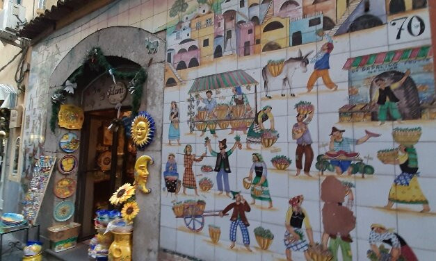 Ceramiche S. Falcone-滨海维耶特里必去景点