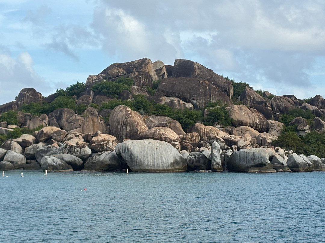 MarineMax Vacations-托土拉必去景点