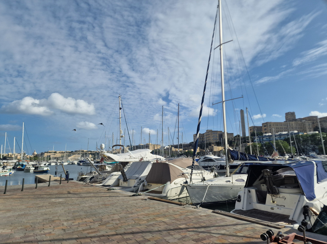 Marina Di Valletta-Pieta必去景点