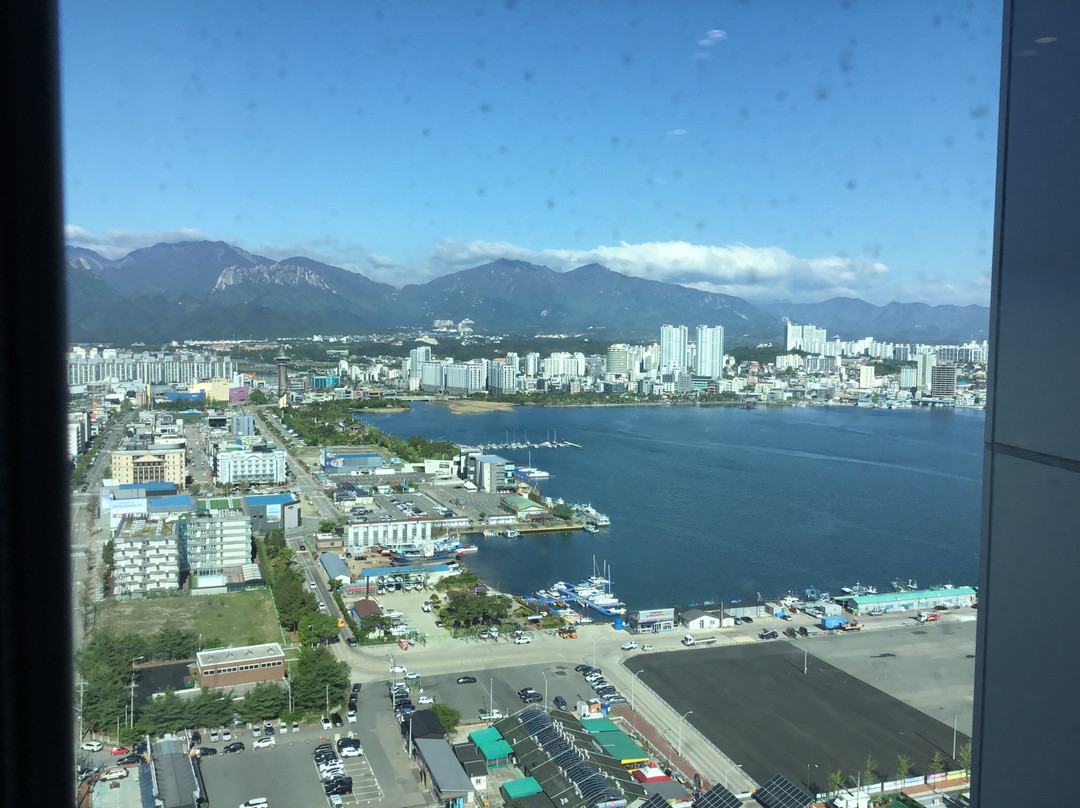 The Hotel Sokcho By Best Western Signature Collection