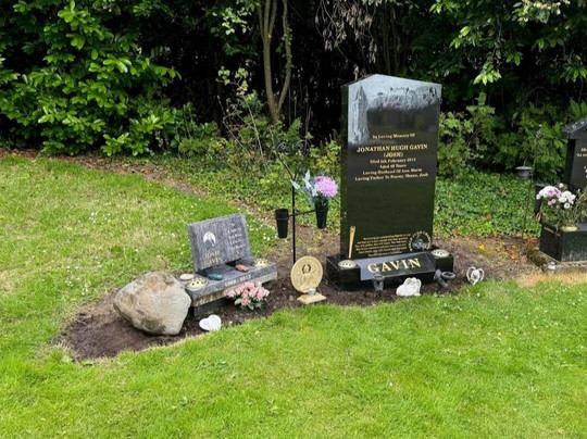 Grave Of Jonathan Gavin