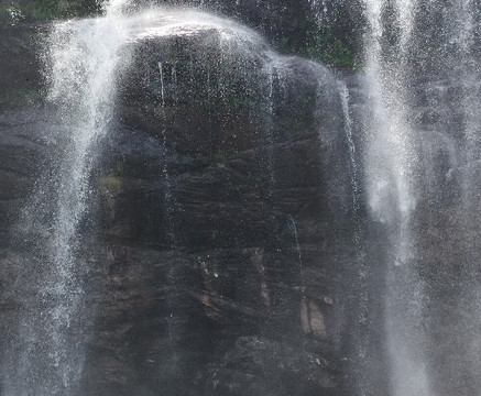 Cachoeira Tempo Perdido-Serro必去景点
