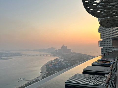 Cloud 22-迪拜必去景点