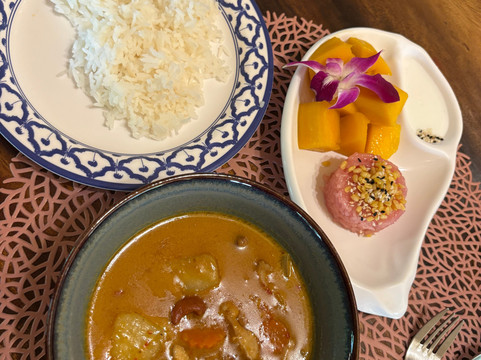 Zabb E Lee泰式烹饪班-清迈必去景点