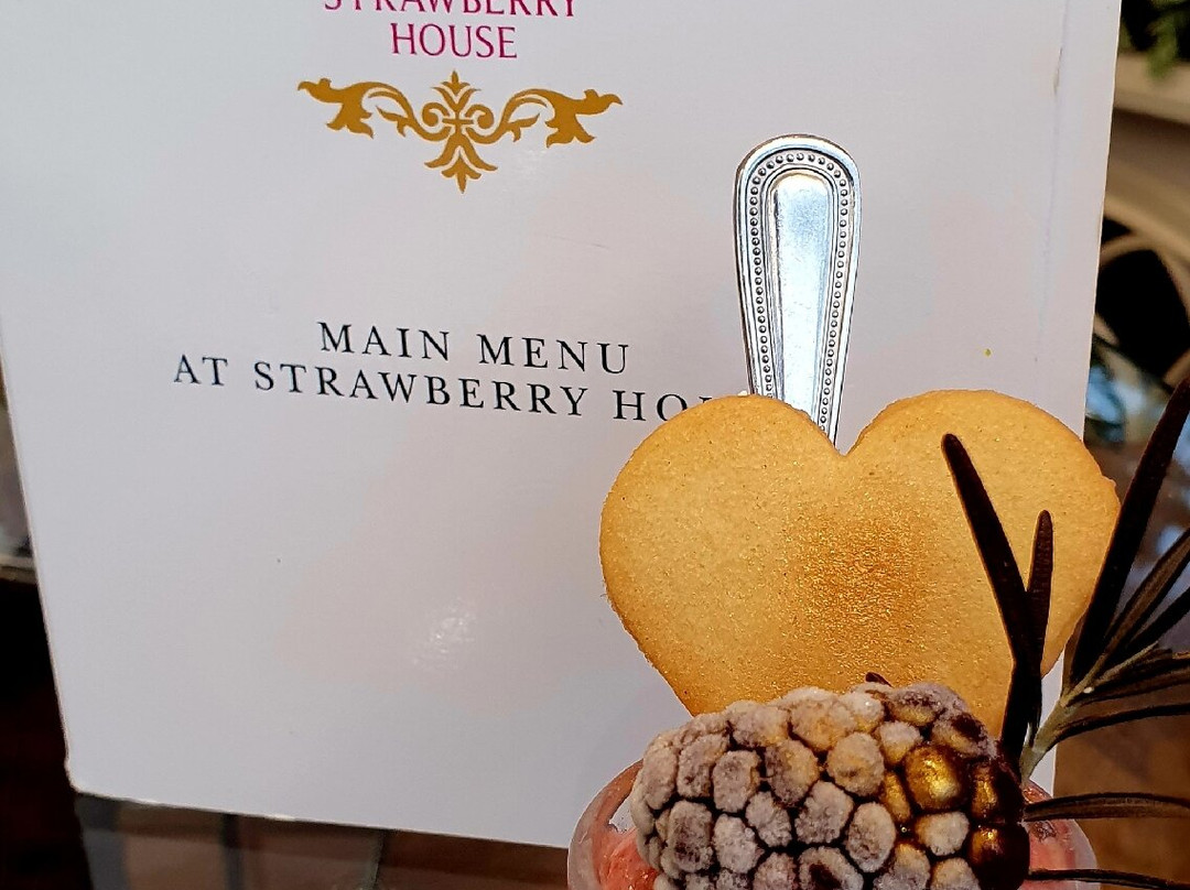 Strawberry House Interiors-多宁顿城堡必去景点