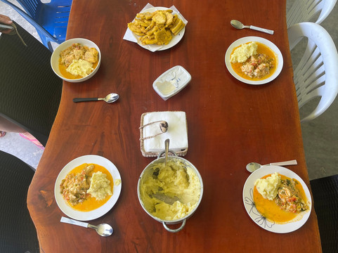 Outdoor Ecuador Spanish & Surf School-Olon必去景点