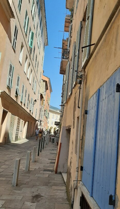 Rue Napoléon-Bastia必去景点