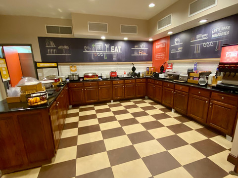 希尔顿欢朋酒店-杰斐逊城首都购物中心主图