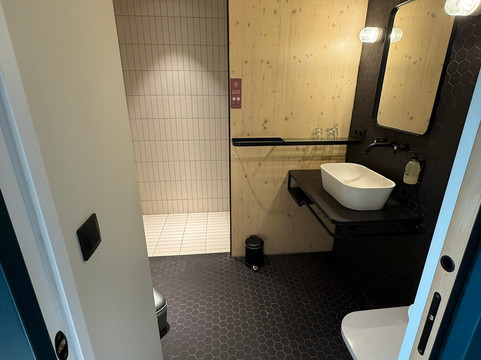 贝尔凯尔酒店主图