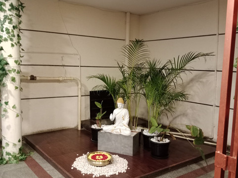 桑达亚酒店主图