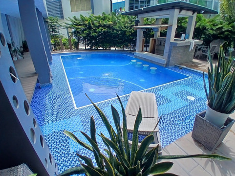 埃洛伊萨皇家套房酒店主图