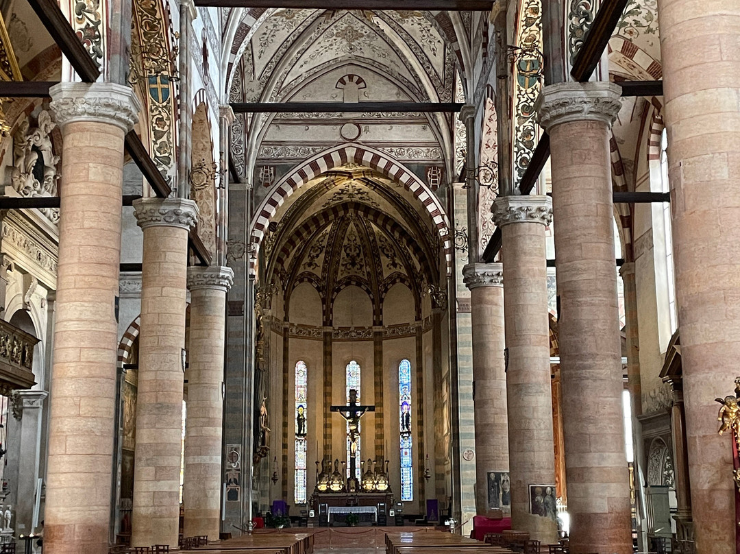 圣亚纳大削堂-维罗纳必去景点