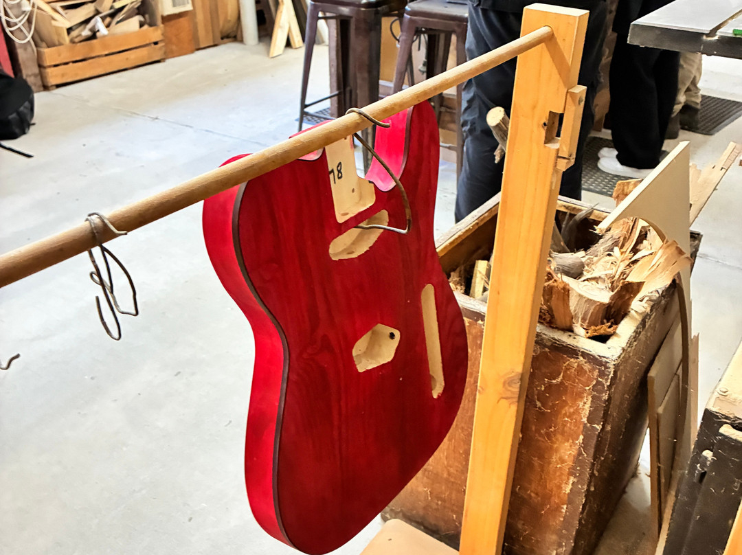 Wildwood Instruments - Guitar Making Courses & Art Gallery-戴尔斯福特必去景点