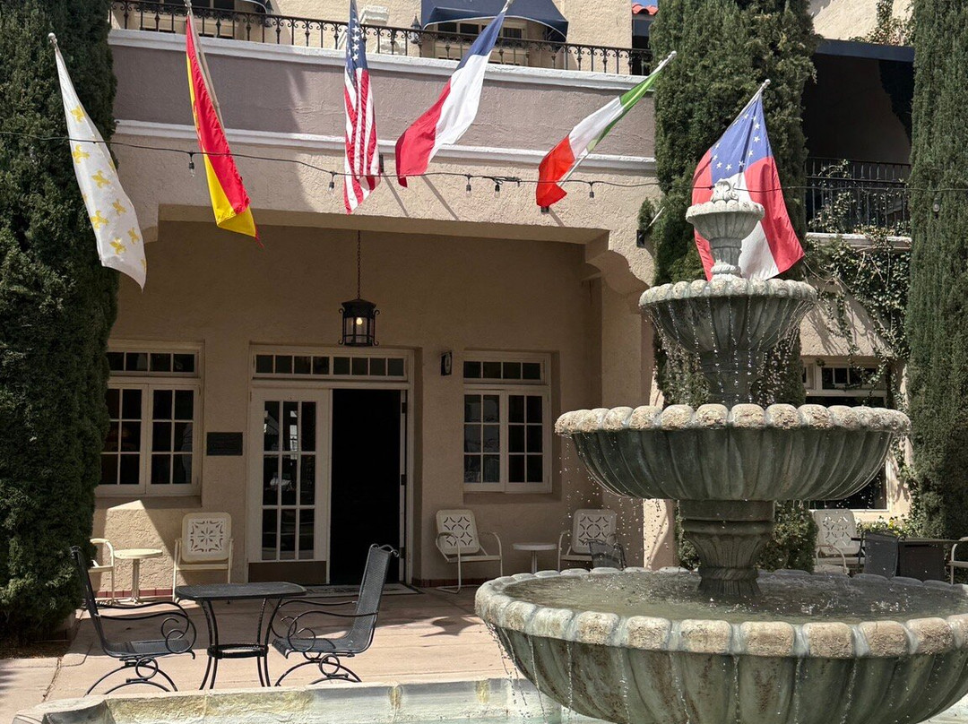 帕伊萨诺酒店主图