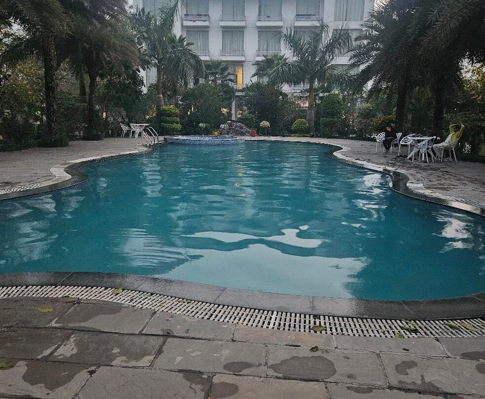 The Darien Resort主图