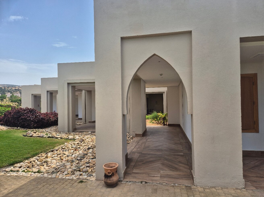 堤基达塔哈佐特悦宜湾奢享酒店主图