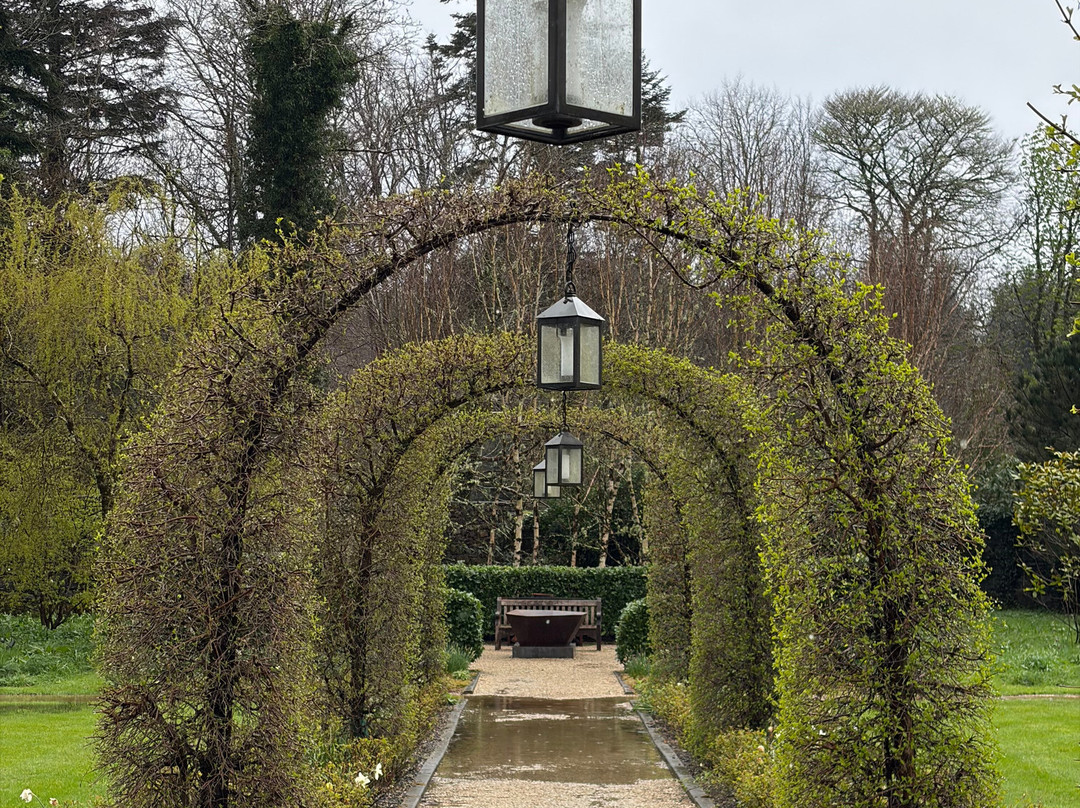 巴利纳城堡酒店主图