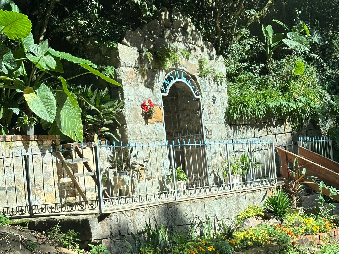 Gruta Nossa Senhora De Lourdes-Farroupilha必去景点