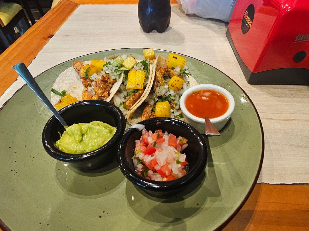 Mandil Taqueria