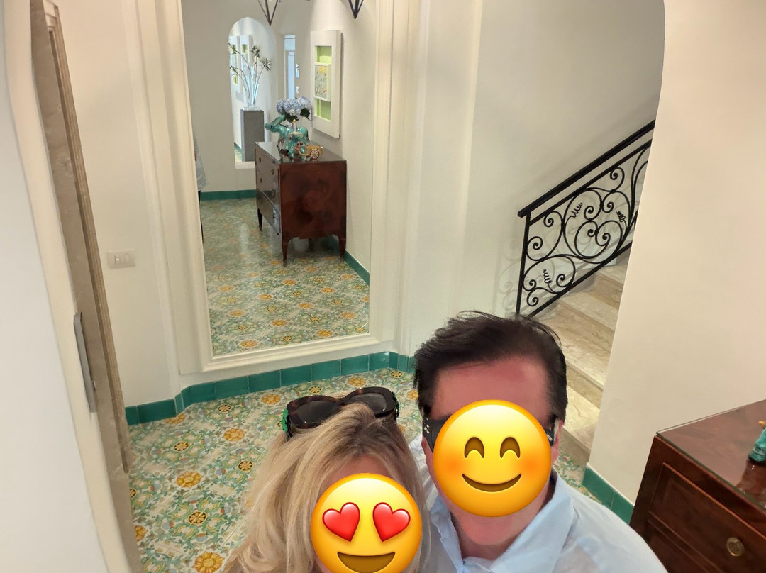 拉米涅瓦酒店主图