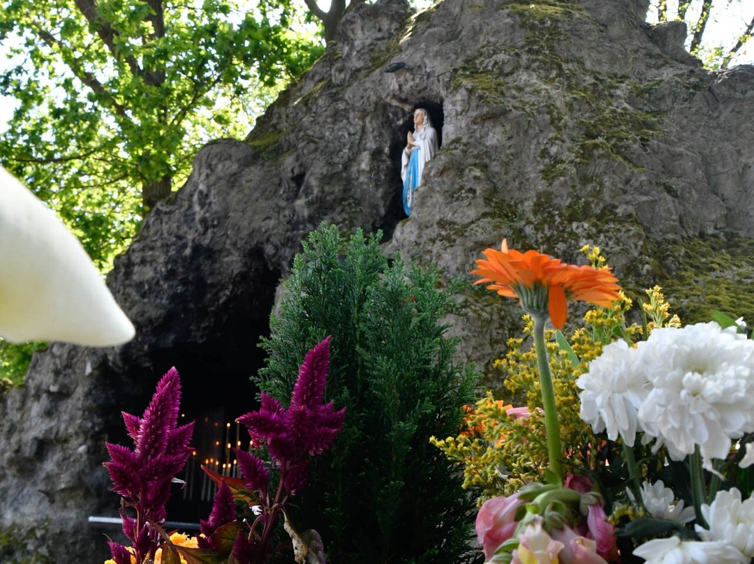 Grotte Notre Dame de Lourdes-Clairmarais必去景点